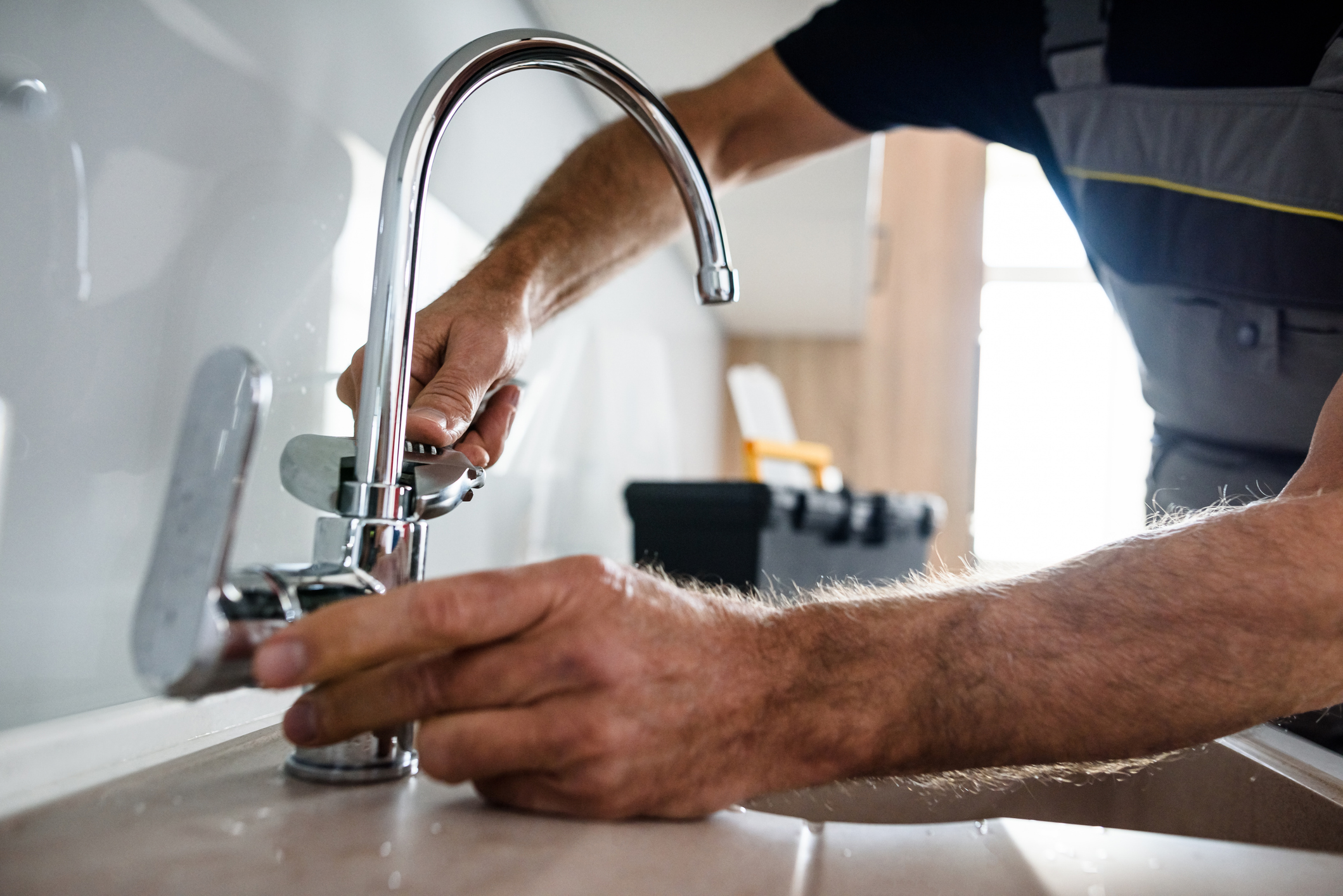 Hands of repairman